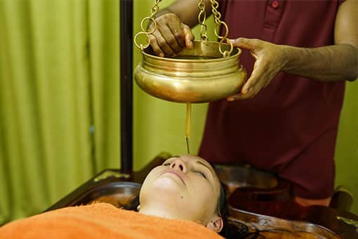 ayurvedic massage and shirodhara